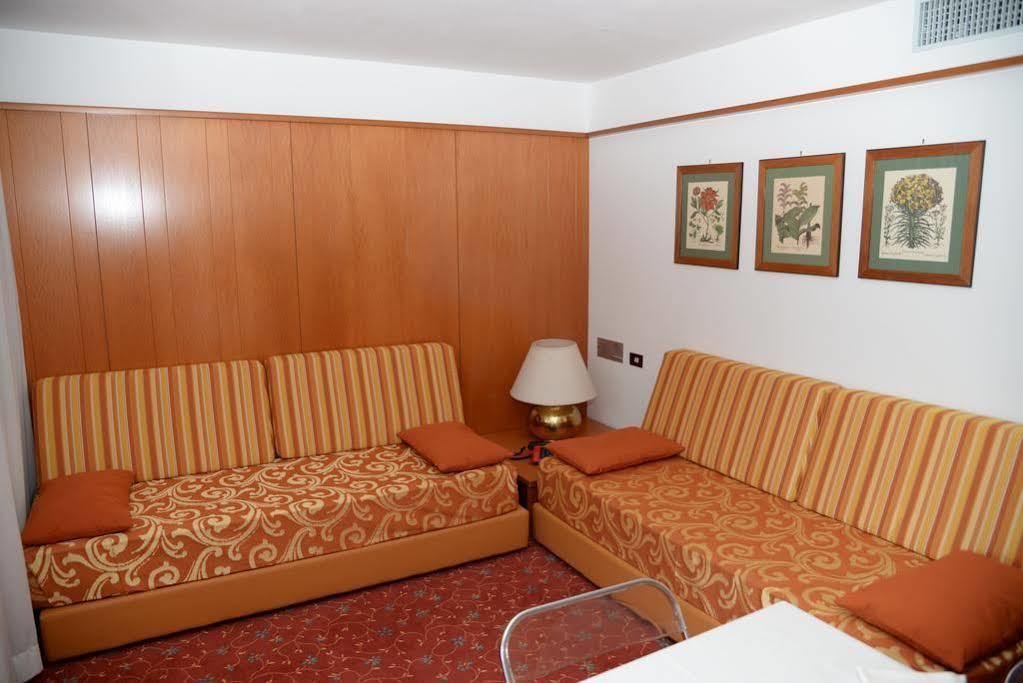 R.T.A. Hotel Des Alpes 2 Madonna Dış mekan fotoğraf